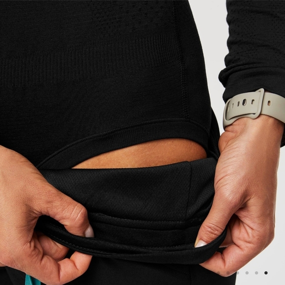 FIGS JOGGERS BLACK FREEX LINED L/T - Picture 6 of 12